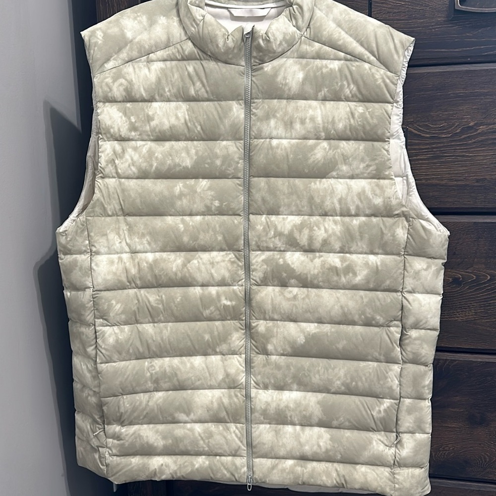 Lululemon vest